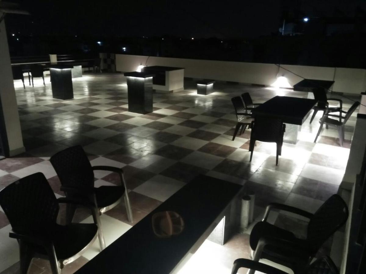 Metro Inn Pg Gurgaon Eksteriør billede